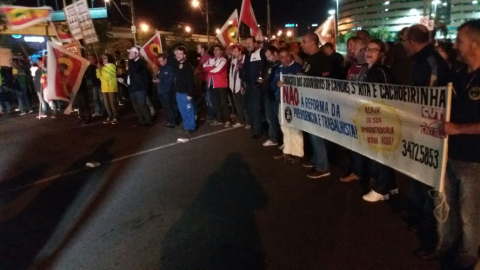 Em Porto Alegre, centrais fazem pressão sobre os deputados                          