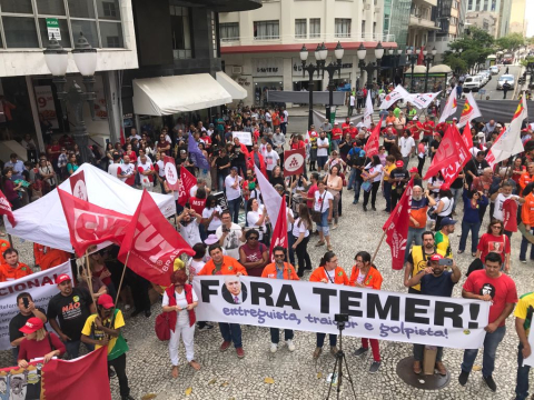 Paraná: Trabalhadores e trabalhadoras ocupam Boca Maldita contra Reformas